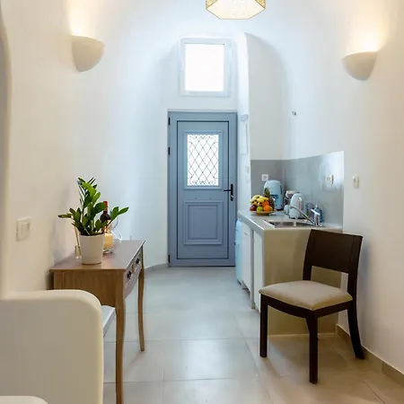Blue Cave Oasis With Underground Jacuzzi Aparthotel Megalochori (Santorini)