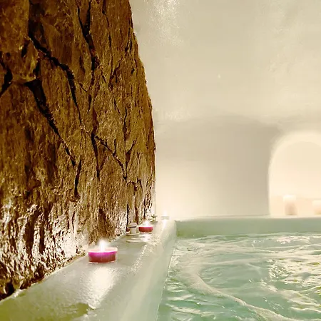 Apartahotel Blue Cave Oasis With Underground Jacuzzi Megalokori